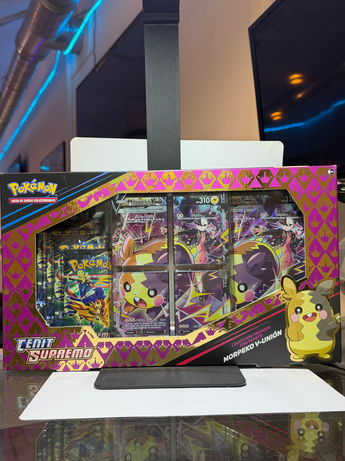 JCC Pokémon: Colección Premium con tapete de Morpeko V-UNION - Cénit Supremo