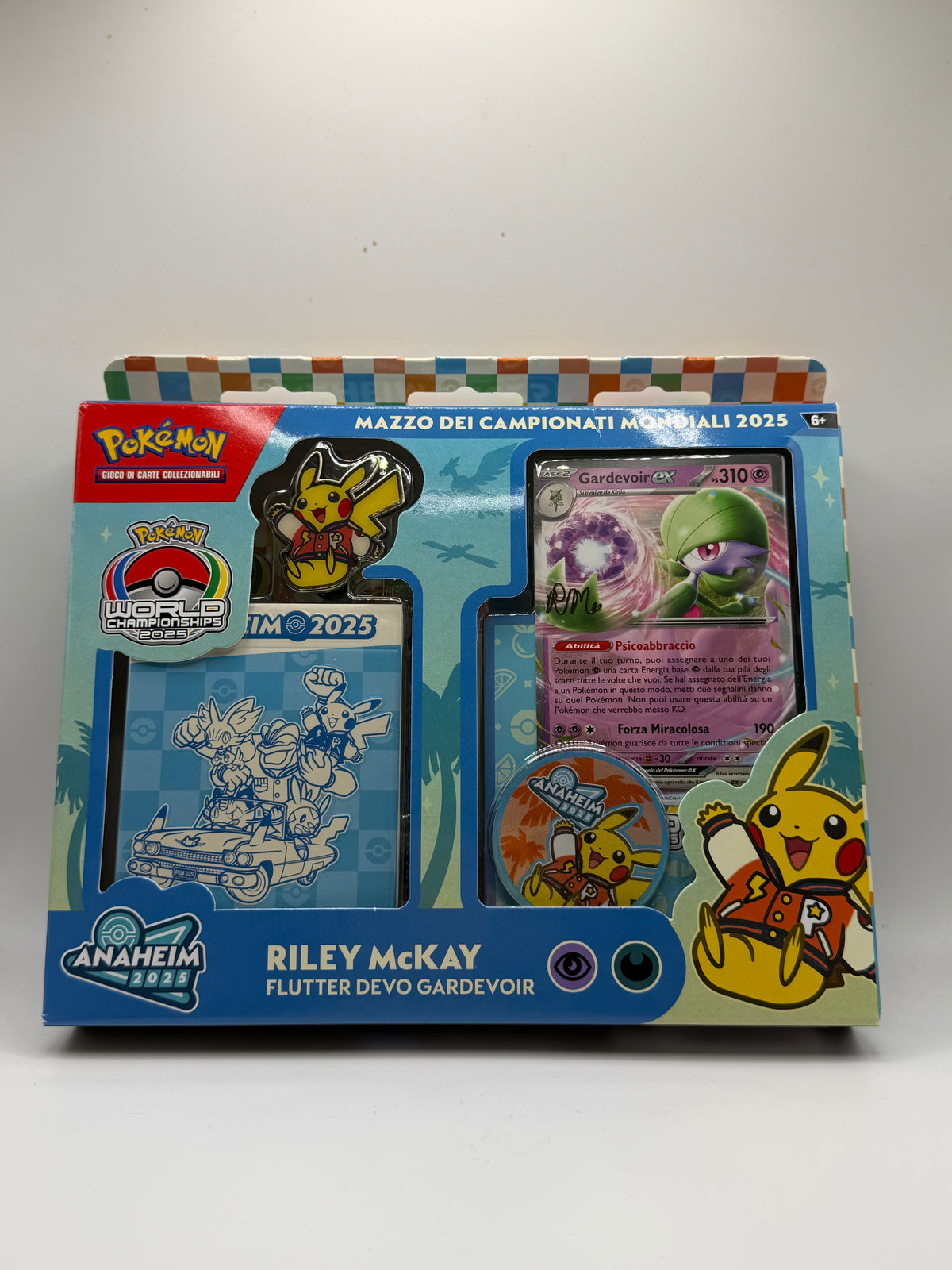 Juego de Cartas Coleccionables Pokémon: Mazo de los Campeonatos Mundiales 2025 - Riley McKay "Flutter Devo Gardevoir" (Mazo de los Campeonatos Mundiales 2025 - Anaheim)