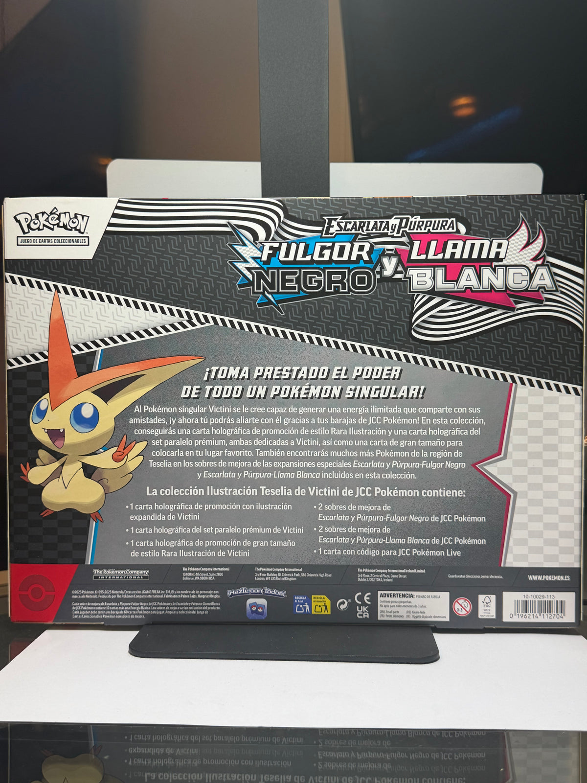 Pokémon TCG: Scarlet & Violet - Black Bolt & White Flare Victini Illustration Collection (Colección Ilustración Teselia de Victini - Fulgor Negro y Llama Blanca)